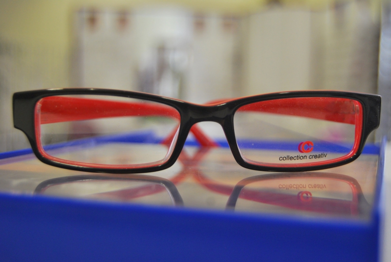 opticien-GARS-min_view-sight-lens-frame-optics-spectacles-1141012-pxhere.com